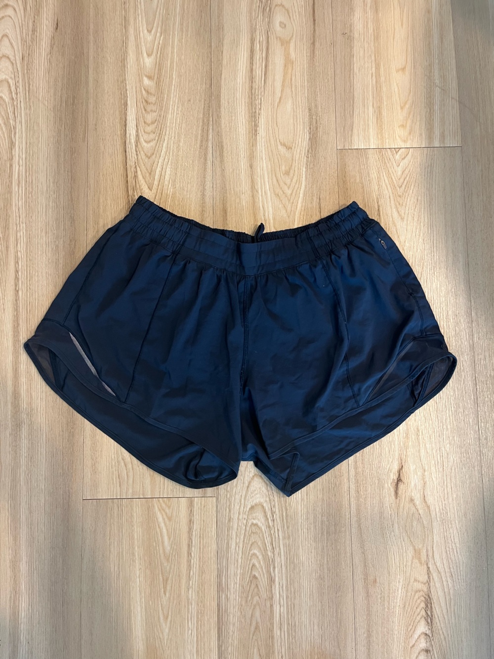 Women’s Navy Lululemon hotty hot Shorts